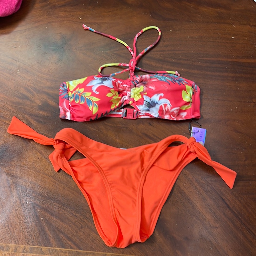 Primary orange yellow floral bikini set top size8 bottom 10 NWT